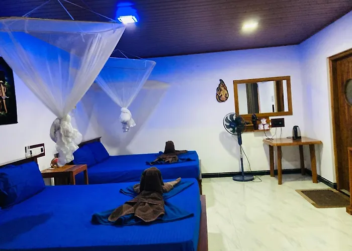 Sigiriya Moonlight Home